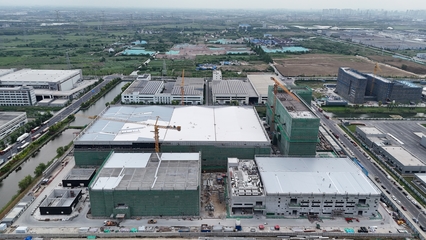 中建三局承建的晶澳光伏新材料與高端裝備項目全面封頂